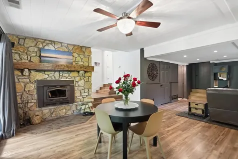 1954 Lakeview Drive Avon IN 46123