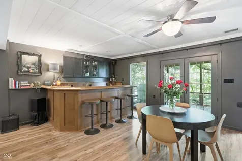1954 Lakeview Drive Avon IN 46123