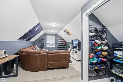 1954 Lakeview Drive Avon IN 46123