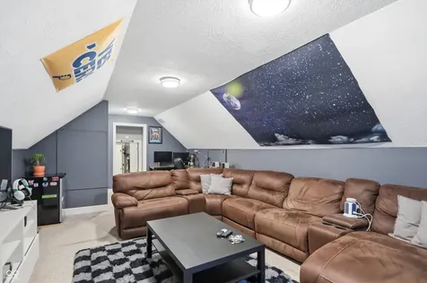 1954 Lakeview Drive Avon IN 46123