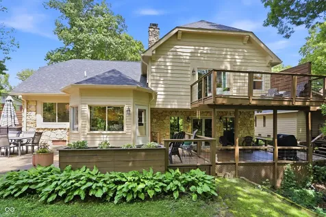 1954 Lakeview Drive Avon IN 46123