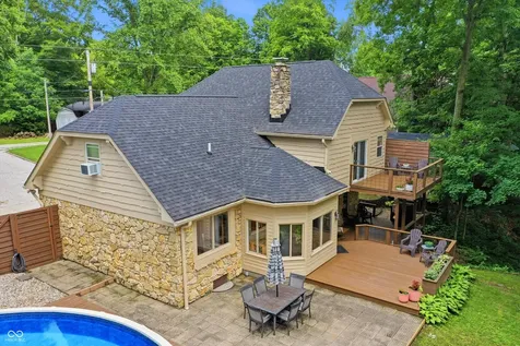 1954 Lakeview Drive Avon IN 46123