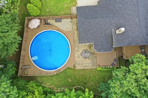 1954 Lakeview Drive Avon IN 46123