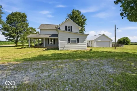 7950 S County Road 575 E Straughn IN 47387