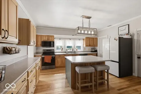 7950 S County Road 575 E Straughn IN 47387