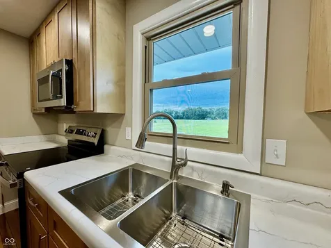 9508 E County Road 700 N Seymour IN 47274
