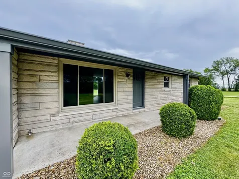 9508 E County Road 700 N Seymour IN 47274