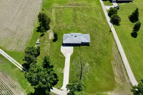 9508 E County Road 700 N Seymour IN 47274