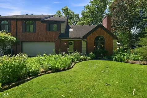 9248 Golden Woods Drive Indianapolis IN 46268