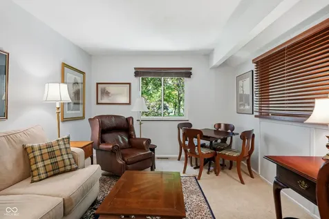 9248 Golden Woods Drive Indianapolis IN 46268