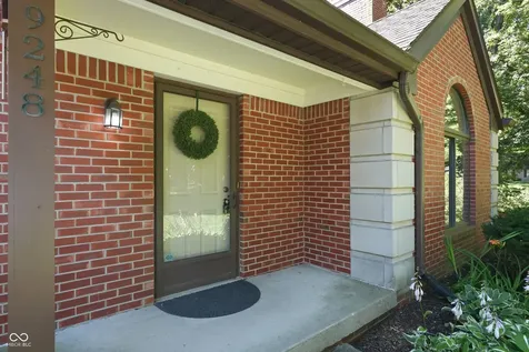 9248 Golden Woods Drive Indianapolis IN 46268