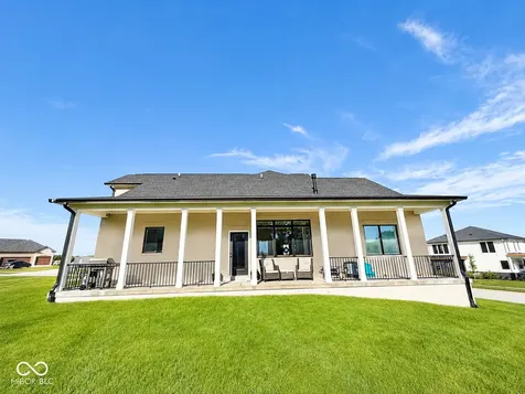 1837 Calvert Farms Drive Greenwood IN 46143
