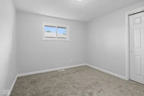 724 Hillside Drive Anderson IN 46012