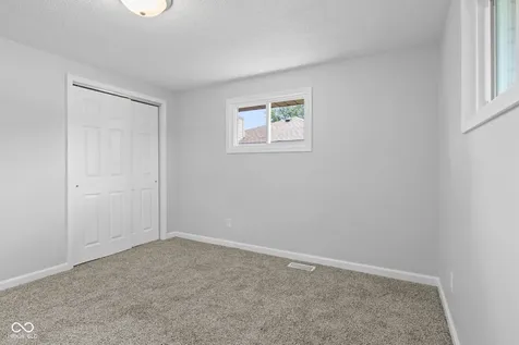 724 Hillside Drive Anderson IN 46012