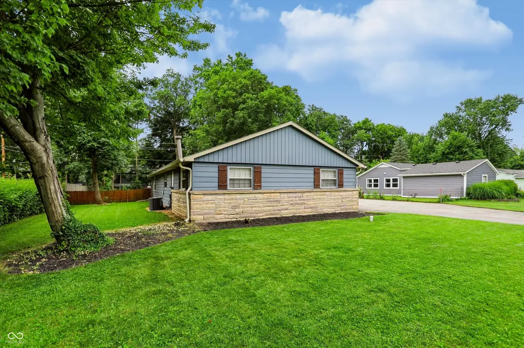 1515 W 75th Place Indianapolis IN 46260