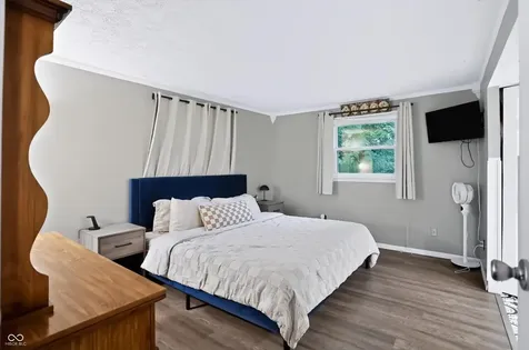 1515 W 75th Place Indianapolis IN 46260