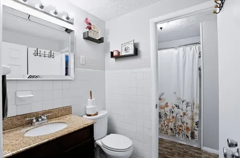 1515 W 75th Place Indianapolis IN 46260