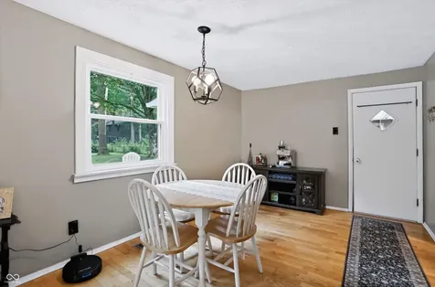 1515 W 75th Place Indianapolis IN 46260