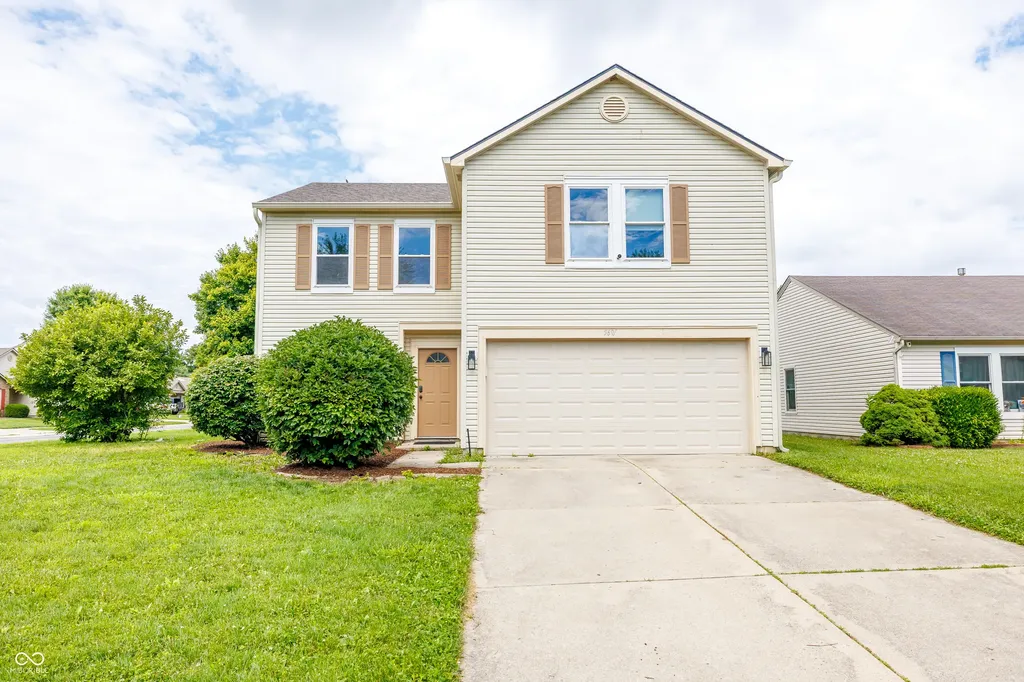 5606 N Plymouth Court Mccordsville IN 46055