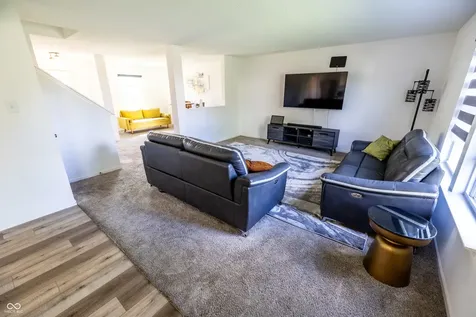 5606 N Plymouth Court Mccordsville IN 46055
