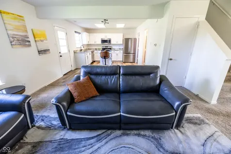 5606 N Plymouth Court Mccordsville IN 46055