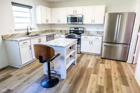 5606 N Plymouth Court Mccordsville IN 46055