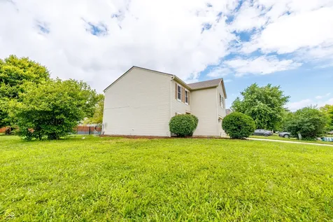 5606 N Plymouth Court Mccordsville IN 46055