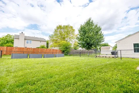 5606 N Plymouth Court Mccordsville IN 46055