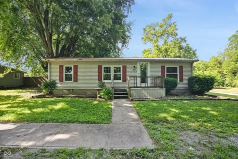 111 W Henley Street Carthage IN 46115