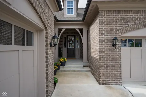 15606 Woodford Drive Westfield IN 46074