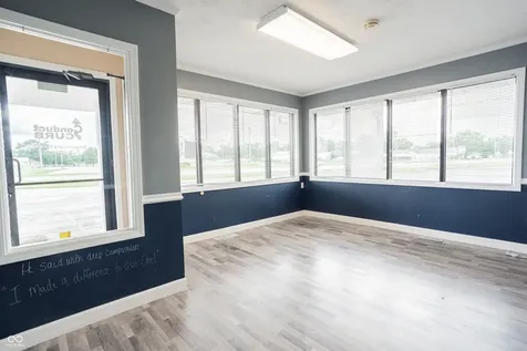 3084 N Sr 9 Anderson IN 46012