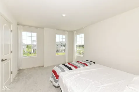 6907 Seattle Slew Drive Whitestown IN 46075