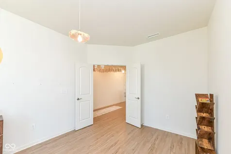 6907 Seattle Slew Drive Whitestown IN 46075