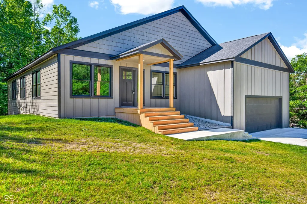 85 Pine Hills Drive Nashville IN 47448