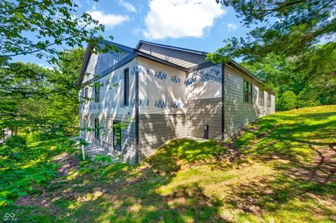 85 Pine Hills Drive Nashville IN 47448
