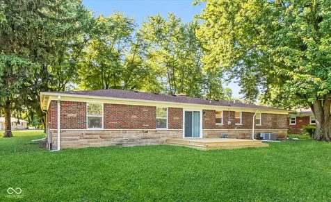 1074 S Avon Avenue Avon IN 46123