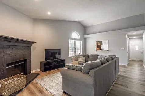 296 Webber Way Greenwood IN 46142