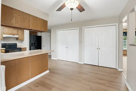8022 Knollgate Court Indianapolis IN 46268