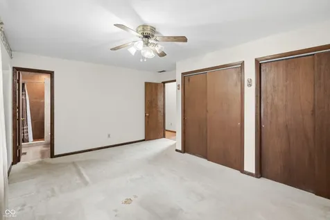 8022 Knollgate Court Indianapolis IN 46268