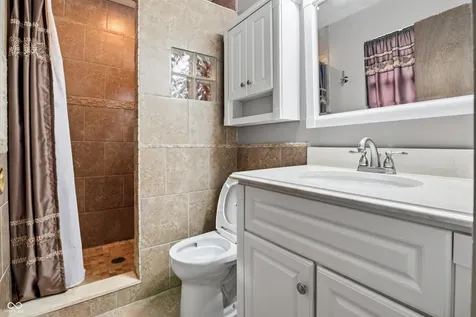 8022 Knollgate Court Indianapolis IN 46268