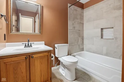 8022 Knollgate Court Indianapolis IN 46268