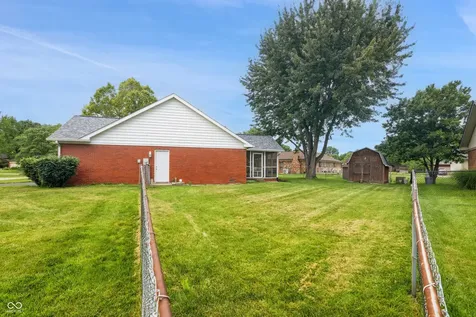 8022 Knollgate Court Indianapolis IN 46268