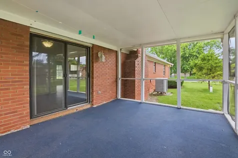8022 Knollgate Court Indianapolis IN 46268