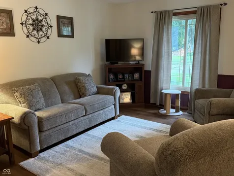 603 Oakland Way Whiteland IN 46184