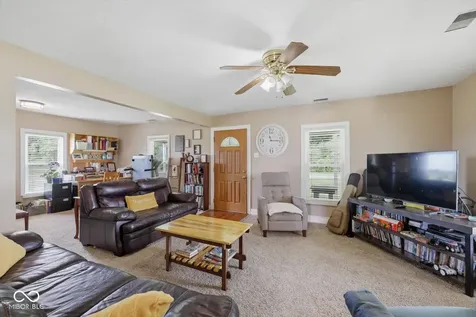 426 S 600 W Shelbyville IN 46176