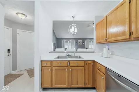 7843 Oceanline Drive Indianapolis IN 46214