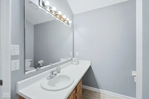 7843 Oceanline Drive Indianapolis IN 46214