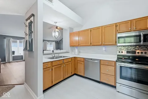 7843 Oceanline Drive Indianapolis IN 46214