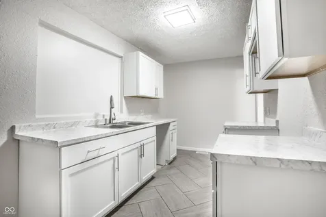 4014 N Bolton Avenue Indianapolis IN 46226