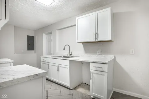 4014 N Bolton Avenue Indianapolis IN 46226